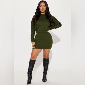 Fashion Nova Abby Sweater Mini Green Dress size small